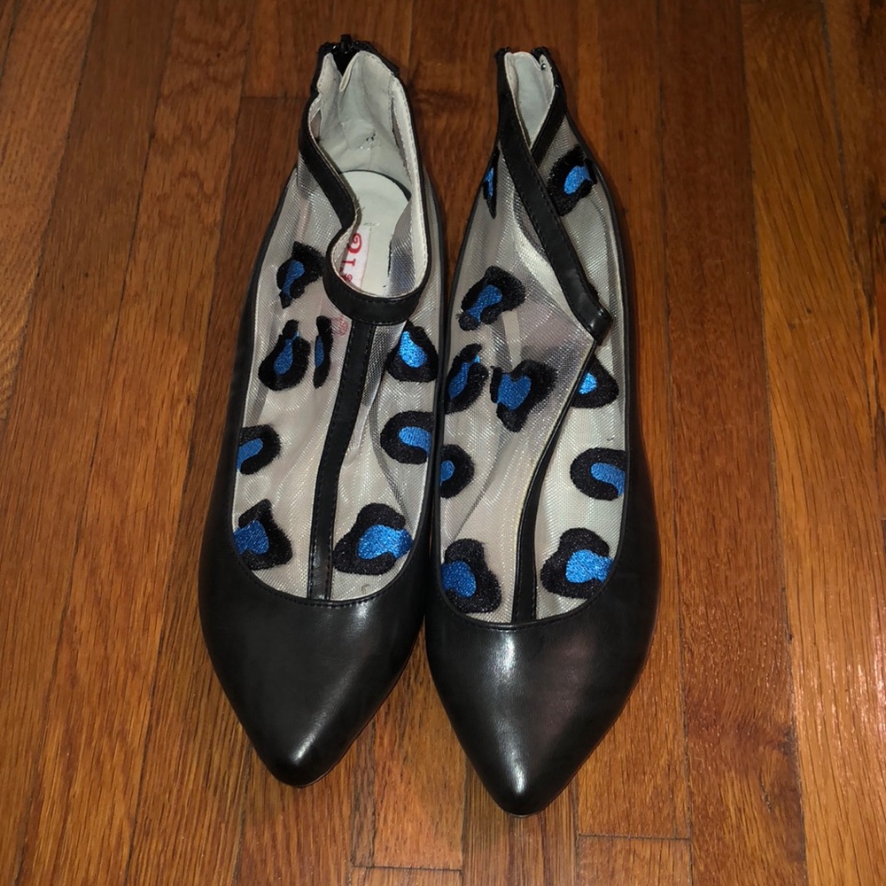 Brand new! T-strap black flats blue animal print